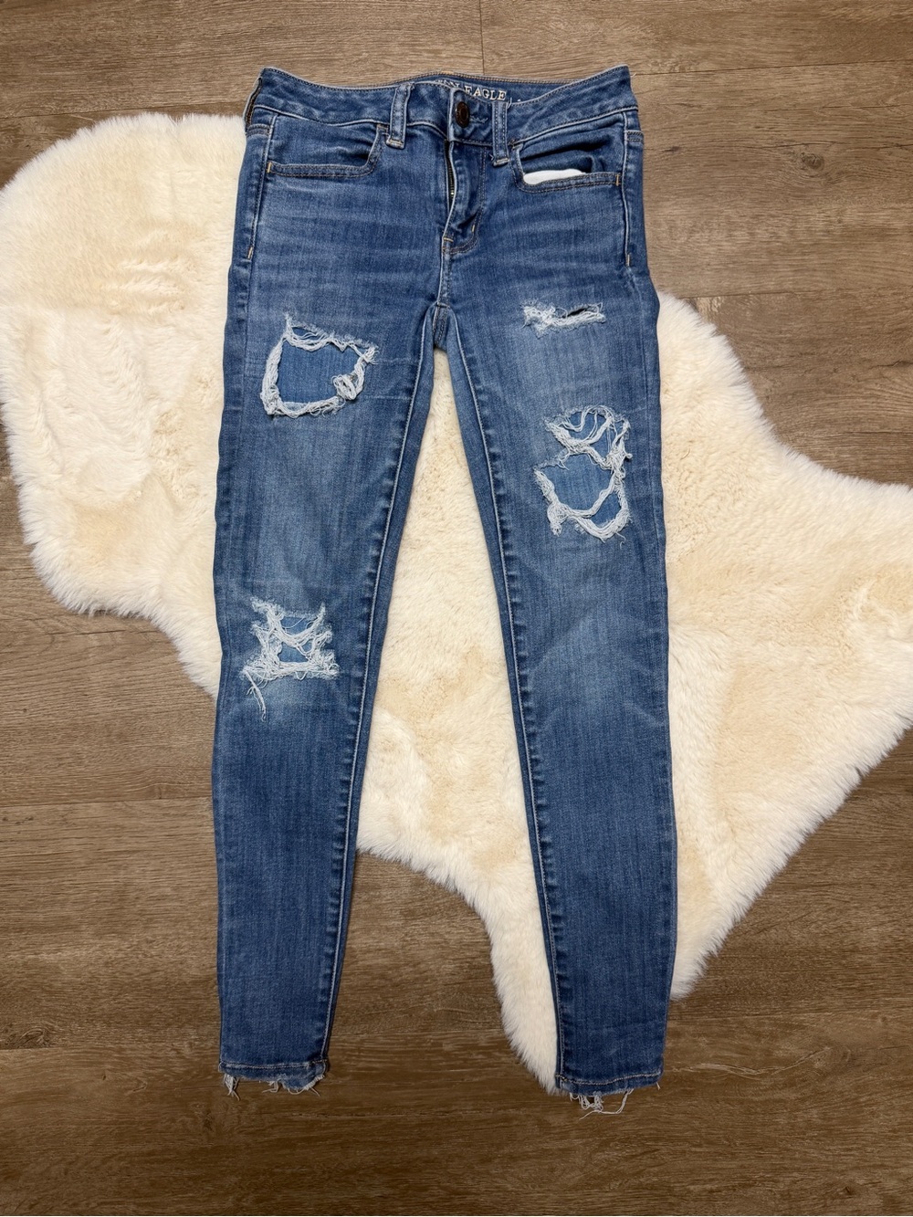 American Eagle Outfitters Distressed Blue Skinny Jeans